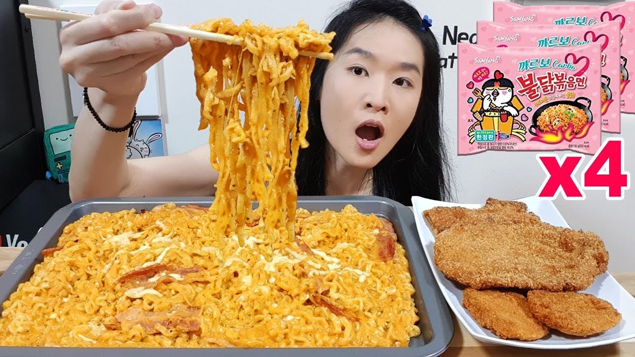 CREAMY & CHEESY!! Carbonara Fire Noodles w Alfredo Cream Cheese, Fried Chicken | Spicy Ramen Mukbang