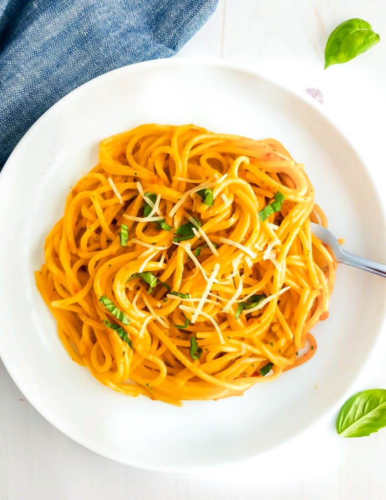 Creamy Sun-Dried Tomato Pesto Pasta - Herbs & Flour