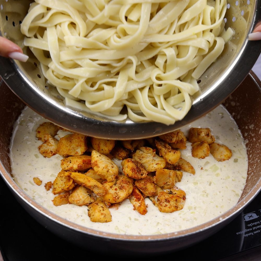 102K views · 1.4K reactions | When I make chicken and pasta this way, everyone asks me for the recipe | chicken meat, pasta | When I make chicken and pasta this way, everyone asks me for the recipe | By Yummy Food Recipes | Facebook