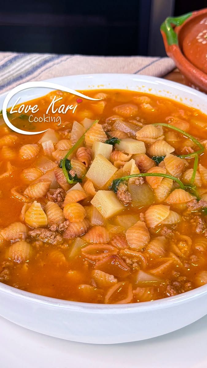 448K views · 12K reactions | Sopita de Conchitas con Carne Molida. Today I’m showing you how I make Mexican-style Shell Soup with Ground Beef (Sopita de Conchitas con Carne Molida) 😋 It’s a classic in so many Mexican homes and one of my family’s favorite soups! 🥰 So comforting, flavorful, and super easy to make. Please comment down below what recipe you would like to see next. Also, check out our YouTube Channel for more delicious recipes. Link in Bio 😊 SOPA DE CONCHAS INGREDIENTS: For the Salsa: ► 3 tomatoes ► 1/4 of white onion ► 2 garlic cloves ► Small piece of jalapeño ► 1 tsp tomato bouillon ► 1/8 tsp black pepper ► 1 tbsp chicken bouillon ► 1 cup water For the meat: ► 1 lb. ground beef ► 1/4 of white onion ► 2 minced garlic cloves ► Salt to taste For the soup: ► 1 7oz bag of sopa de conchas (shells) ► 2 potatoes ► 4 cups boiling water ► Bunch of cilantro #mexicanreceipe #recetafacil #easyrecipe #fideos #sopita #sopa #soup #sopadefideo | Lov.kari | Facebook