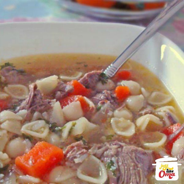 German Beef Noodle Soup – Oma's Rindfleisch Nudelsuppe Rezept.