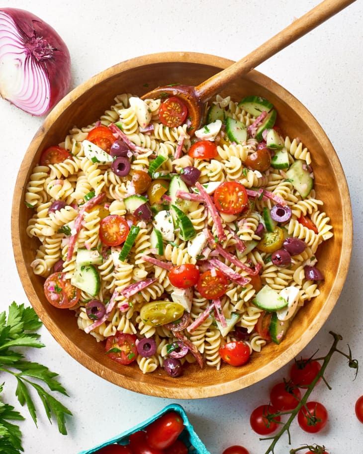 The Secret Formula to the Easiest, Most Delicious Pasta a Salad